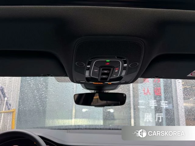 Audi A6L id 4321230 из Китая 13