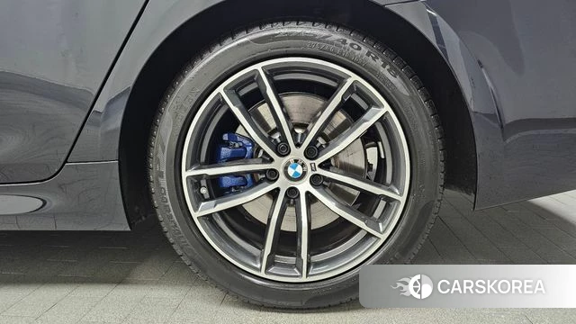 BMW 5 Series (G30) id 4630942 из Кореи 13