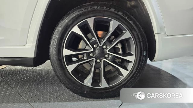 Jeep Grand Cherokee (WL) id 4585317 из Кореи 13