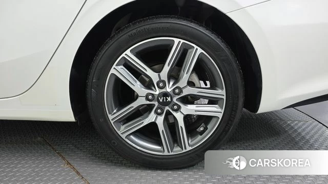 Kia Come New K3 id 4536043 из Кореи 13