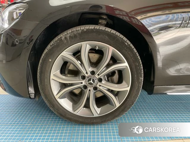 Mercedes-Benz E-class id 3890515 из Китая 13