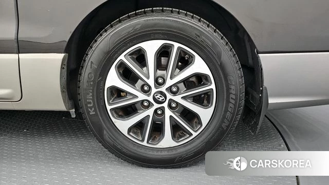 Hyundai The New Grand Starex id 4225716 из Кореи 13