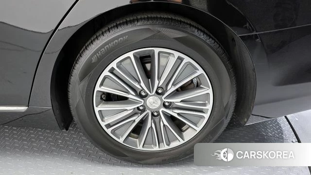 Hyundai Grandeur IG Hybrid id 4345323 из Кореи 13