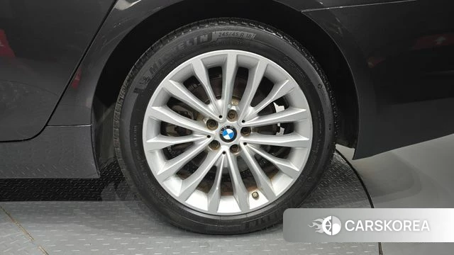 BMW 5 Series (G30) id 4595564 из Кореи 13