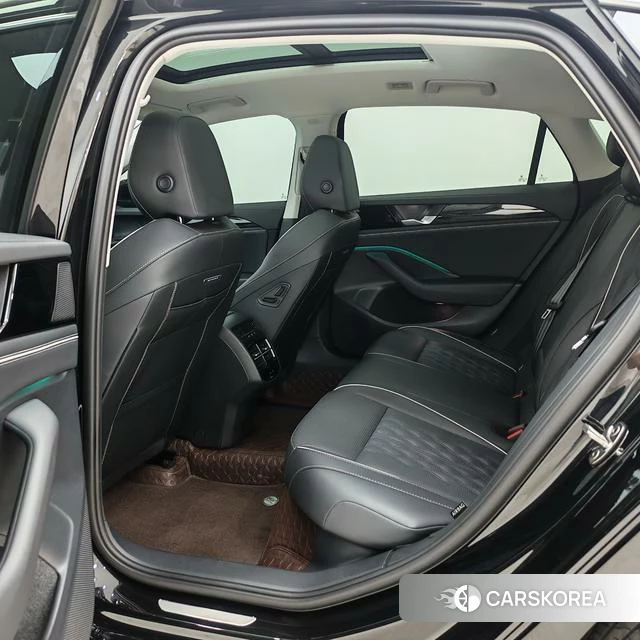 Volkswagen Magotan id 3920311 из Китая 13