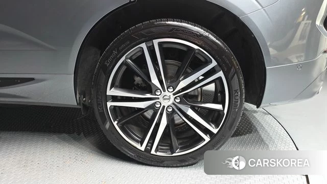 Volvo XC60 second Generation id 4563108 из Кореи 13
