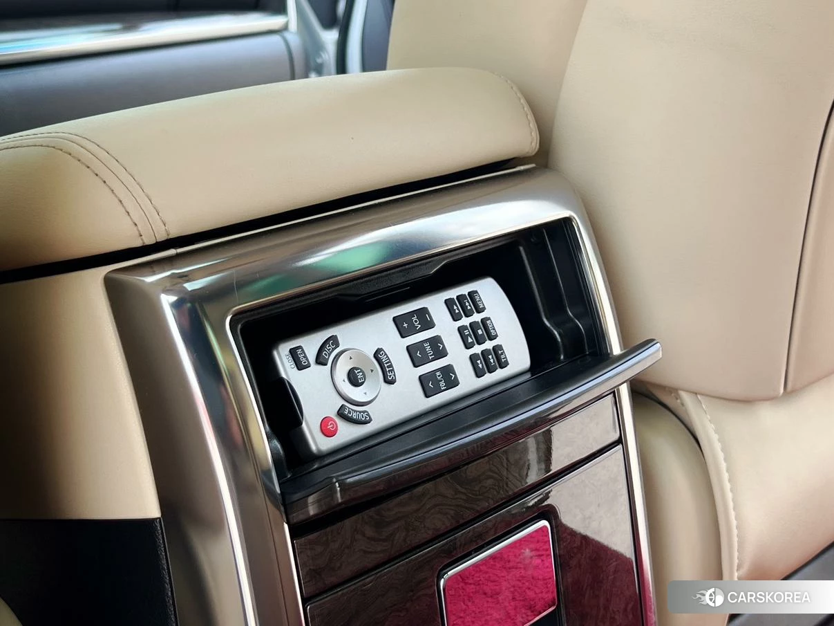 Toyota Elfa id 4441262 из Китая 13
