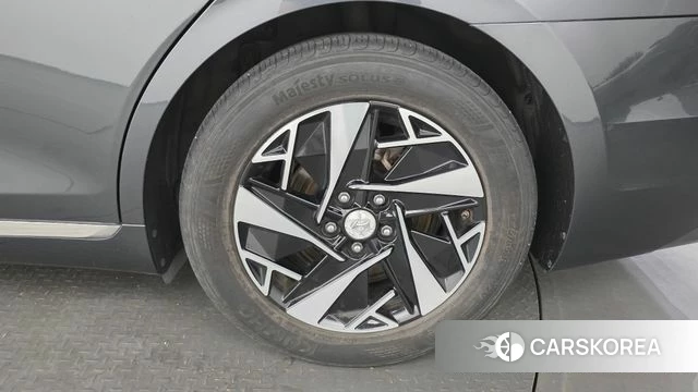 Hyundai The New Grandeur IG Hybrid id 4444916 из Кореи 13