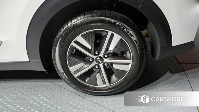 Kia The New Niro id 4345259 из Кореи 13