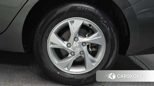 Hyundai Avante (CN7) id 4561807 из Кореи 13