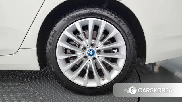 BMW 5 Series (G30) id 4528780 из Кореи 13