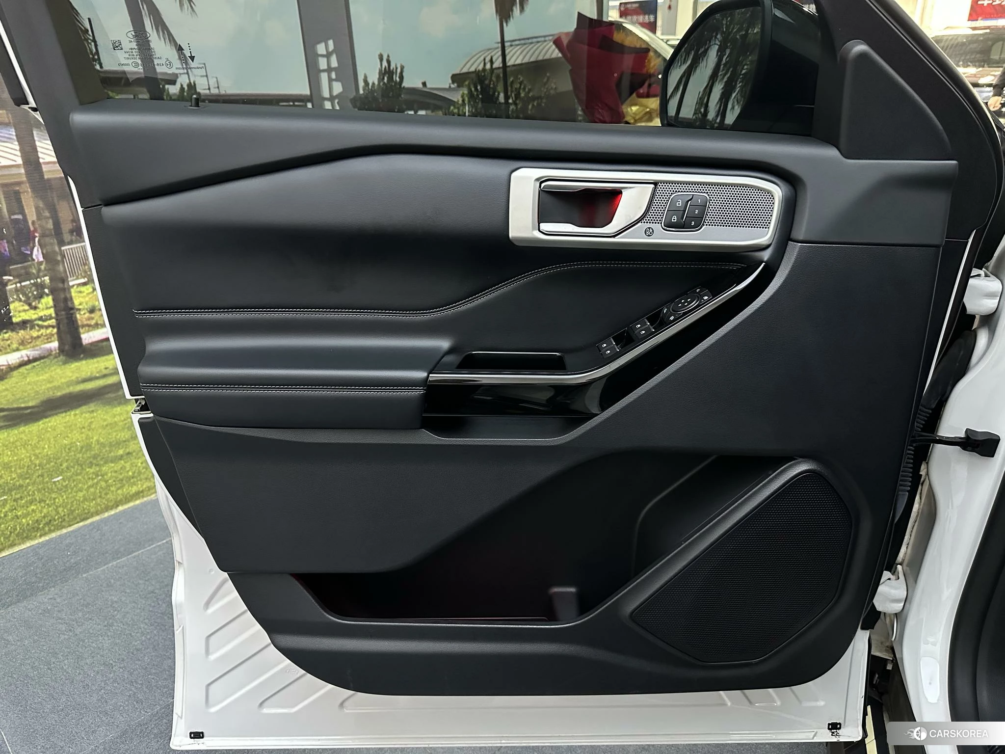 Ford Explorer id 4413164 из Китая 13