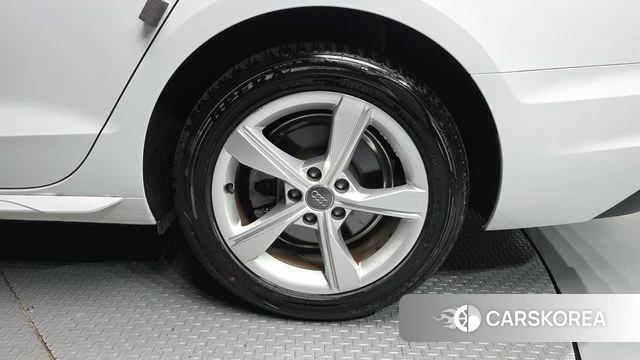Audi A4 (B9) id 4303699 из Кореи 13