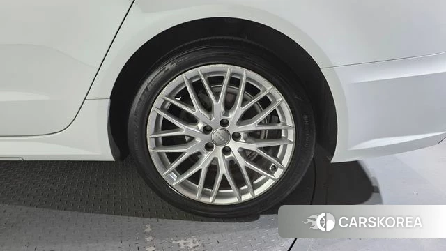 Audi New A6 id 4596096 из Кореи 13