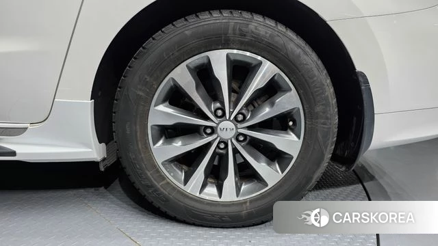 Kia All New Carnival id 4722738 из Кореи 13