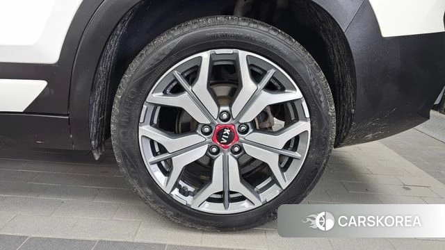 Kia Seltos id 4625639 из Кореи 13