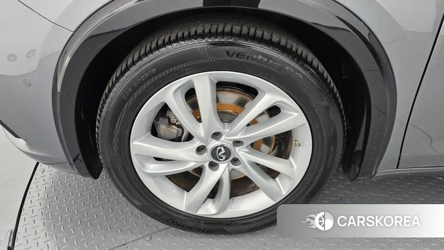 Infiniti Q30 id 4339517 из Кореи 13