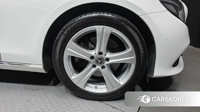 Mercedes-Benz E-Class W213 id 4605440 из Кореи 13