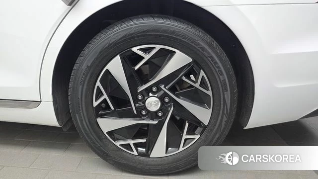 Hyundai The New Grandeur IG Hybrid id 4428610 из Кореи 13