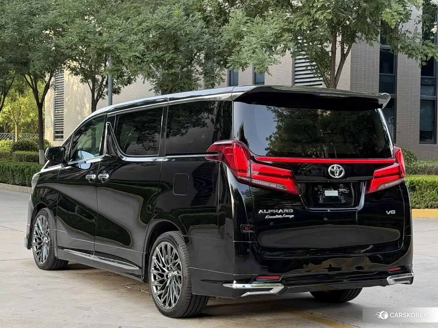 Toyota Elfa id 4628295 из Китая 13