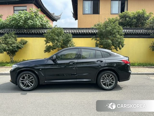 BMW X4 id 4213767 из Китая 13