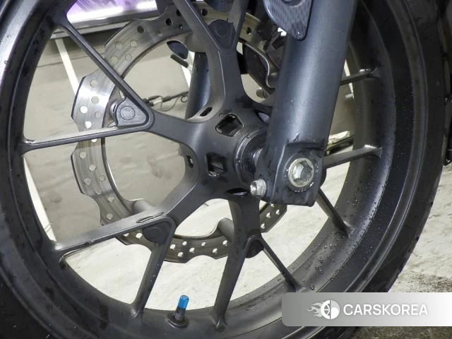 Honda CBR400R id 3947312 из Японии 13
