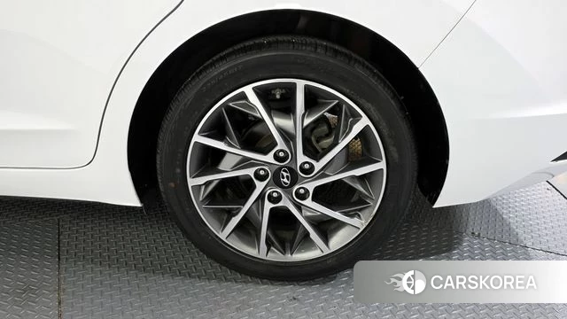 Hyundai The New Avante AD id 4203392 из Кореи 13