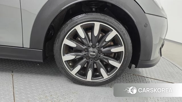 Mini Cooper S id 4572924 из Кореи 13
