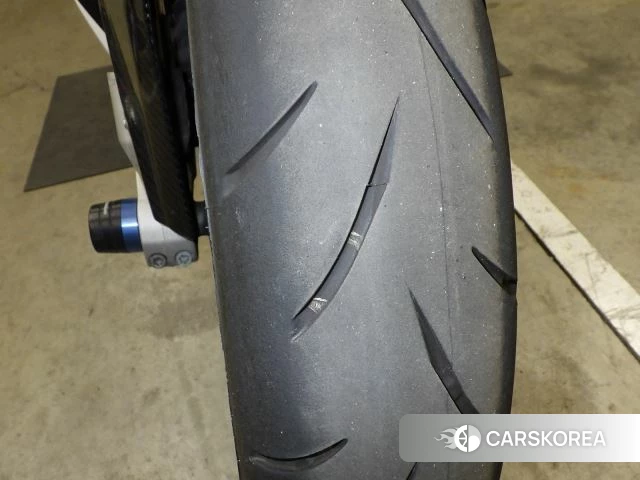 BMW S1000R id 3946193 из Японии 13