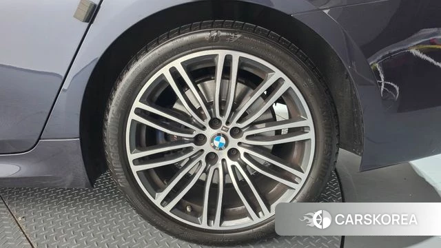 BMW 5 Series (G30) id 4775624 из Кореи 13