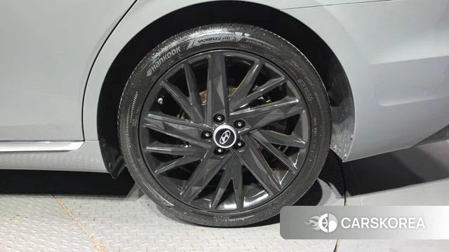 Hyundai The New Grandeur IG id 4693549 из Кореи 13