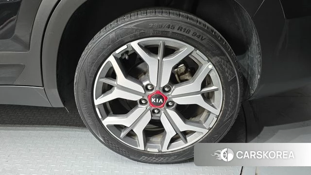Kia Seltos id 4250044 из Кореи 13