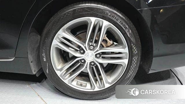 Hyundai Grandeur IG id 4448336 из Кореи 13