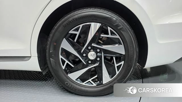 Hyundai The New Grandeur IG Hybrid id 4434122 из Кореи 13