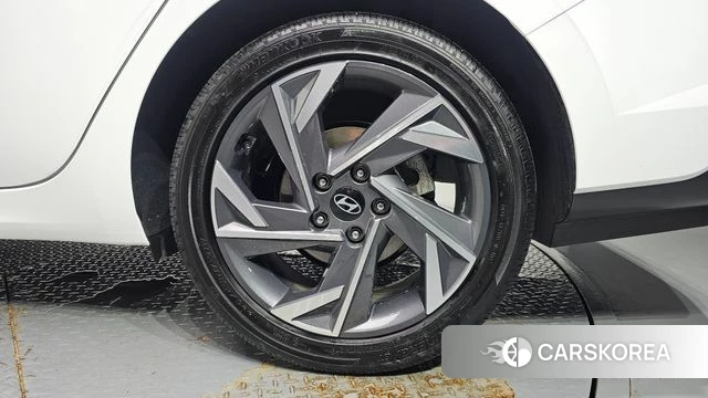 Hyundai The New Avante (CN7) id 4870462 из Кореи 13