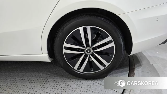 Mercedes-Benz A-Class W177 id 4835929 из Кореи 13