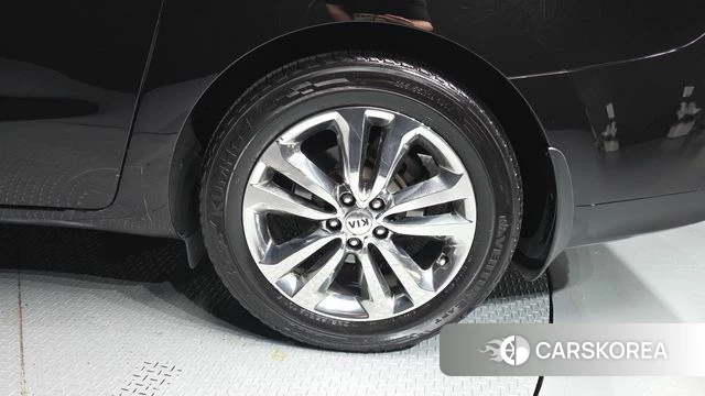 Kia All New Carnival id 4713422 из Кореи 13