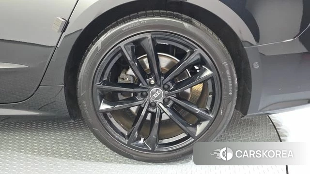 Audi A7 (4K) id 4619580 из Кореи 13
