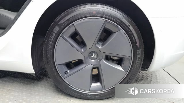 Tesla Model 3 id 4281807 из Кореи 13