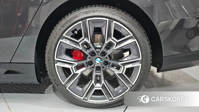 BMW 5 Series (G60) id 4462219 из Кореи 13