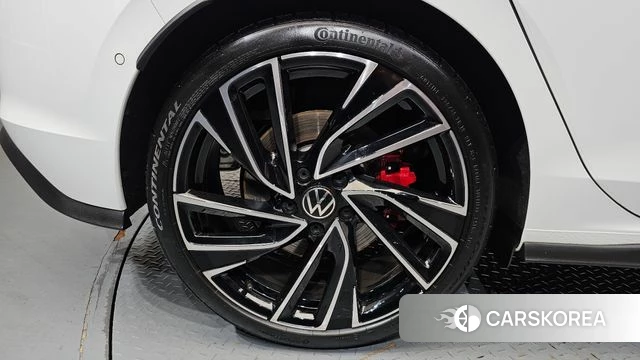 Volkswagen Golf 8th Generation id 4394684 из Кореи 13