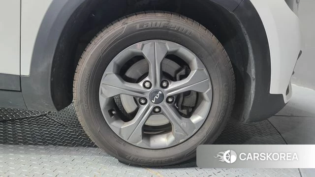 Kia Seltos id 4395704 из Кореи 13