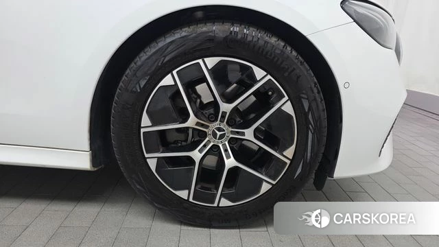 Mercedes-Benz E-Class W214 id 4336521 из Кореи 13