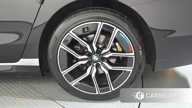 BMW 7 Series (G70) id 4783583 из Кореи 13