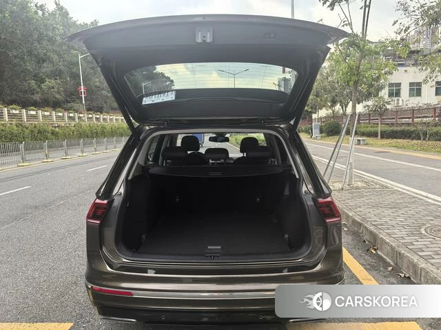 Volkswagen Tiguan L PHEV id 4213021 из Китая 13