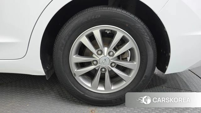 Hyundai The New Avante AD id 4574190 из Кореи 13