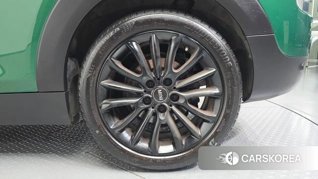 Mini Cooper D Clubman id 4641900 из Кореи 13