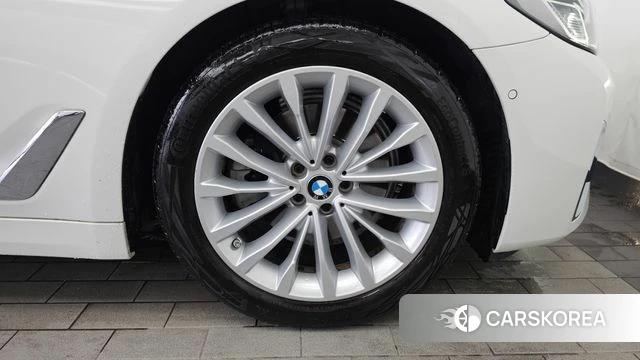 BMW 5 Series (G30) id 4550649 из Кореи 13