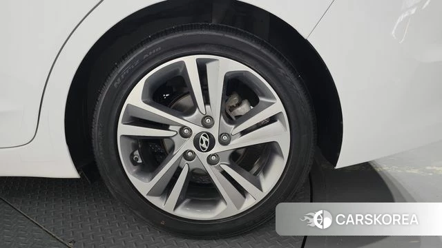 Hyundai Avante AD id 4471570 из Кореи 13