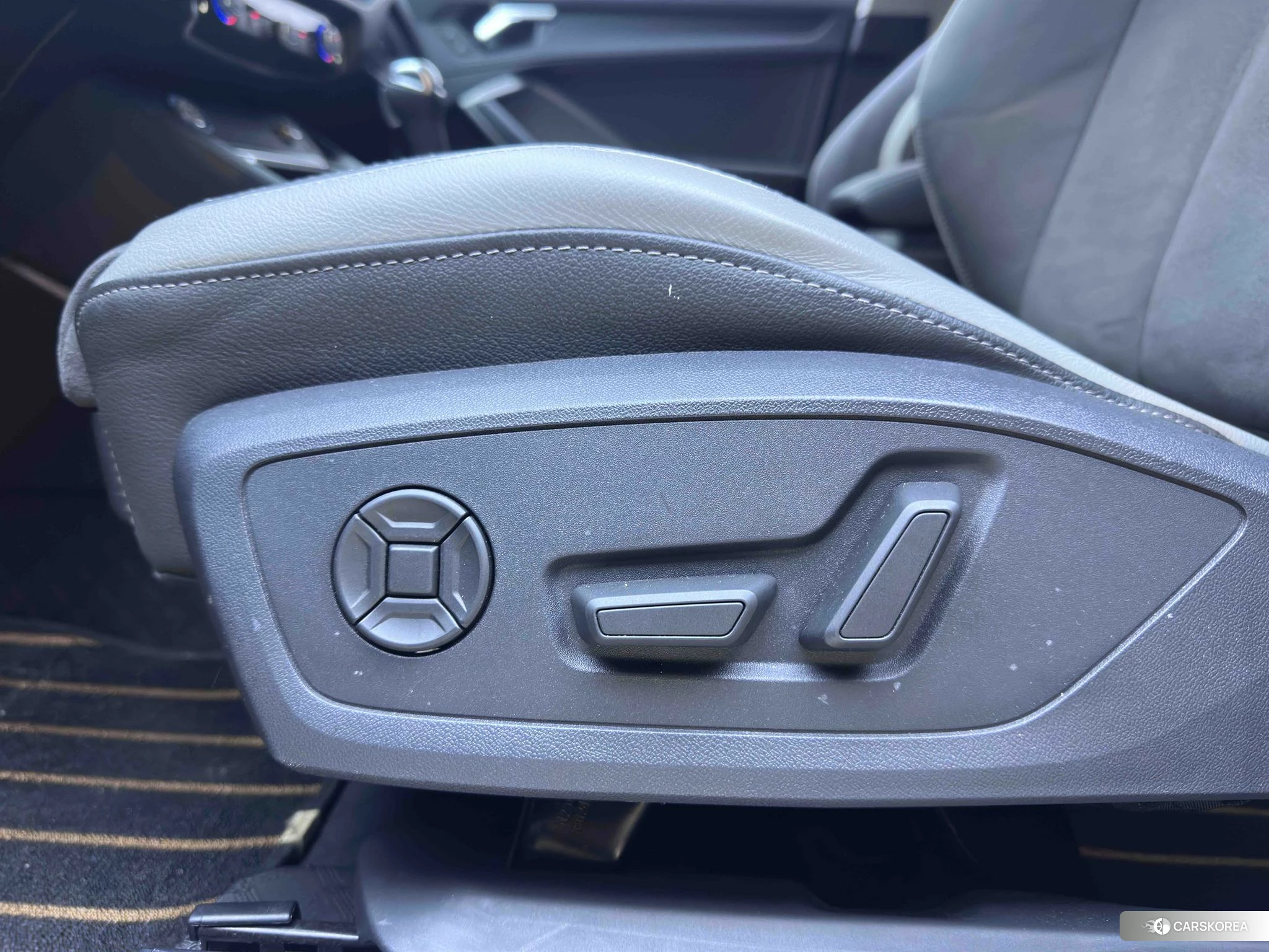 Audi Q3 id 4467683 из Китая 13